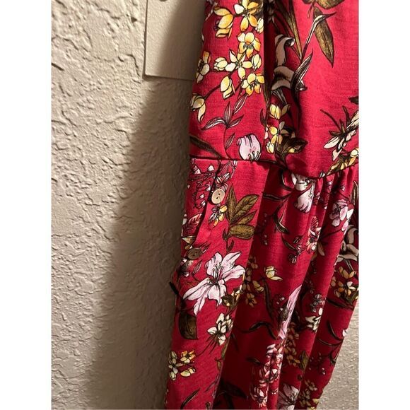 Xhilaration Floral Romper Woman’s Size Small - Picture 5 of 16